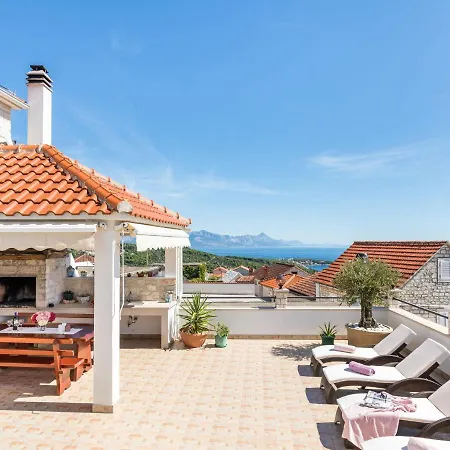Vila Villa In Selca With Pool Near Beach Selca (Brac)